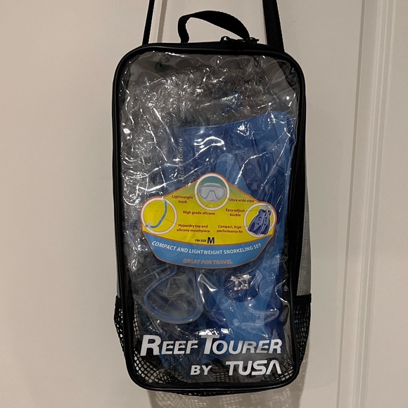 COPY - Reef Tourer by Tusa Snorkeling Set - Picture 1 of 6